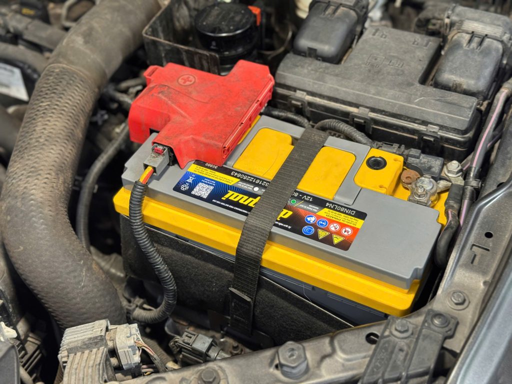 Tại sao ắc quy nhanh hỏng