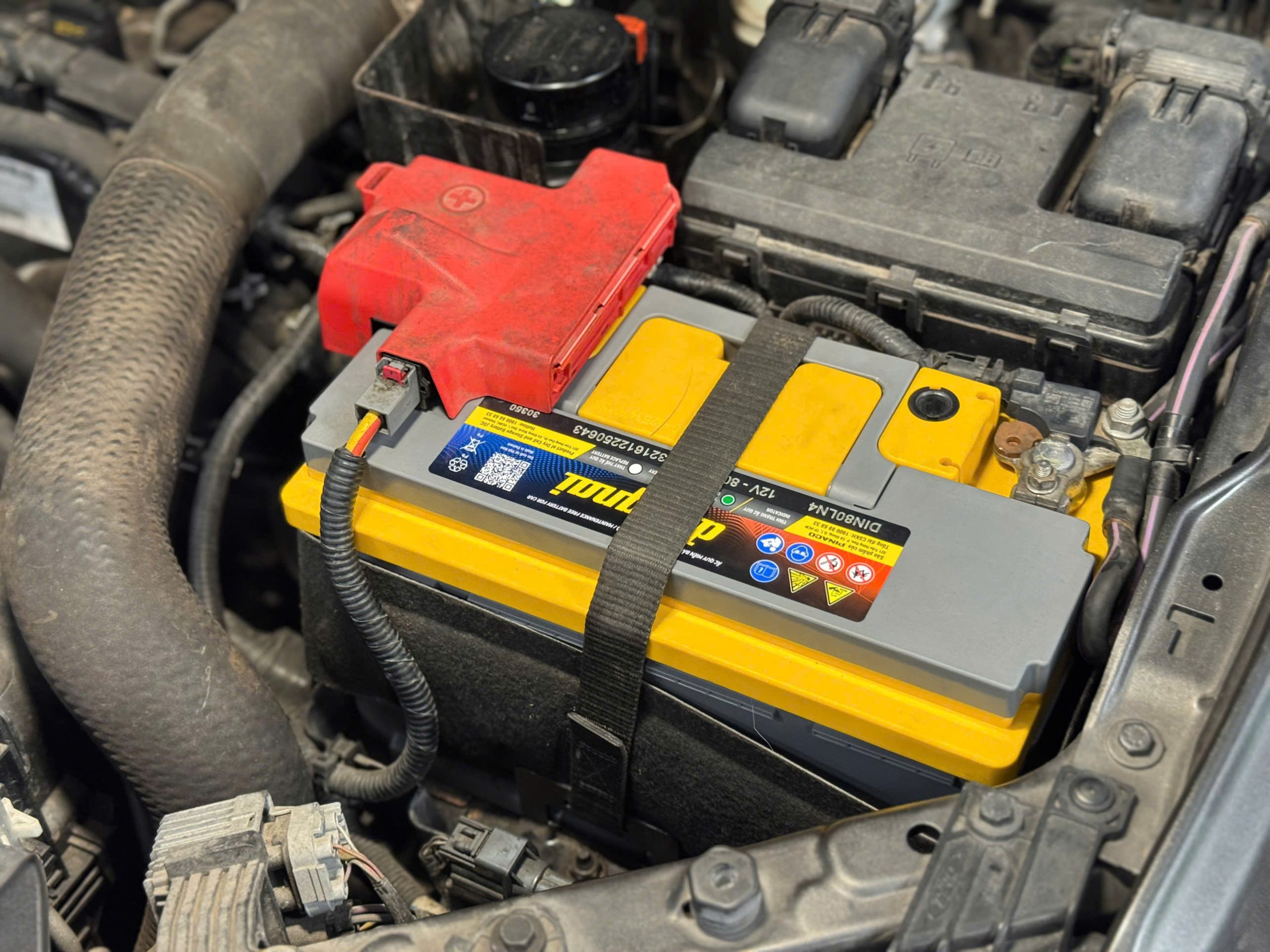 Tại sao ắc quy nhanh hỏng