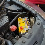 Ắc quy CMF 55B24LS đã lắp xong trên Honda Civic